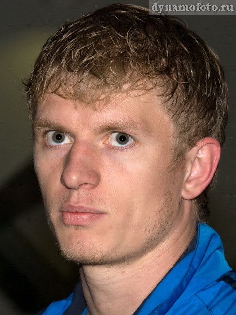 Денис Колодин