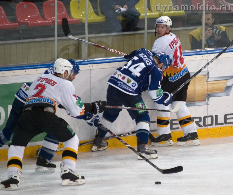 11/10/2010 Динамо - Северсталь (4-3 д.в.)