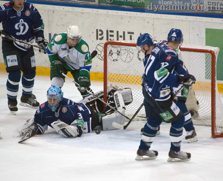 03/11/2010 Динамо - Салават Юлаев (2-4)