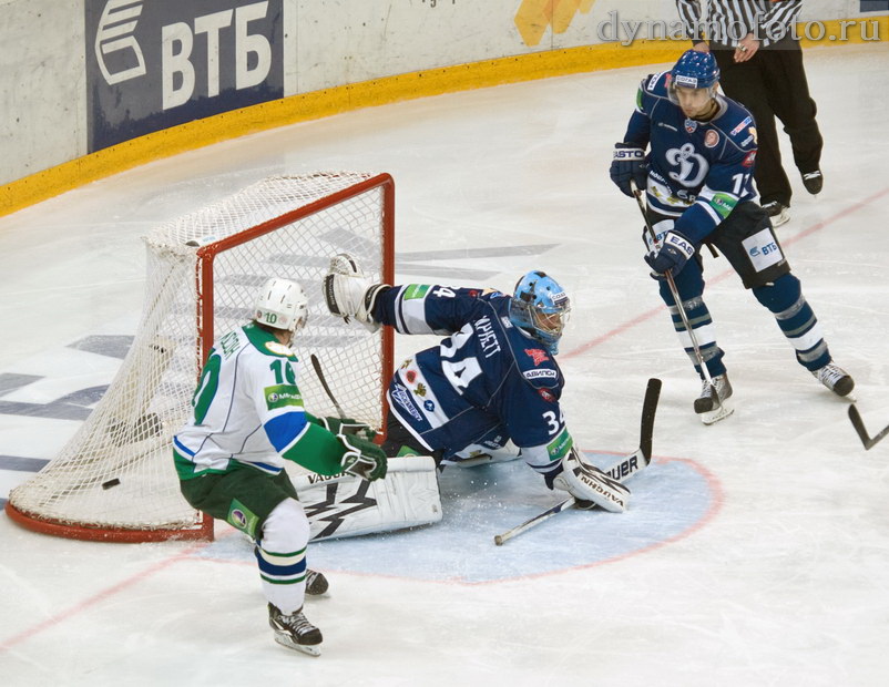 03/11/2010 Динамо - Салават Юлаев (2-4)