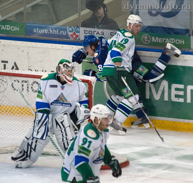 03/11/2010 Динамо - Салават Юлаев (2-4)