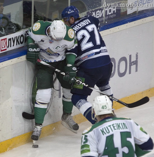 17.11.2011 Динамо - Салават Юлаев (7-3)