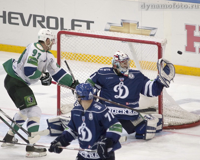 17.11.2011 Динамо - Салават Юлаев (7-3)