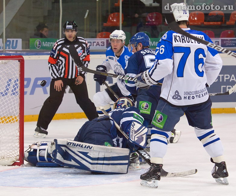 19/11/2011 Динамо - Нефтехимик (1-2)