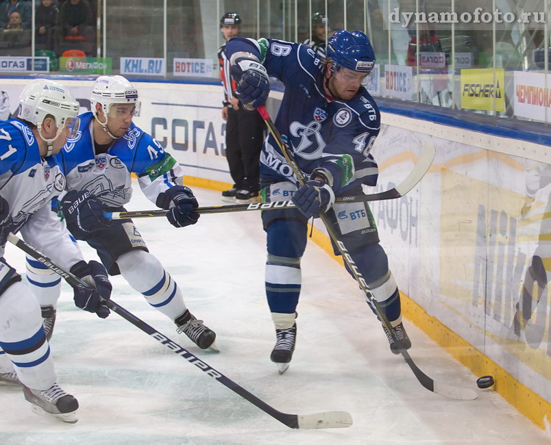 19/11/2011 Динамо - Нефтехимик (1-2)