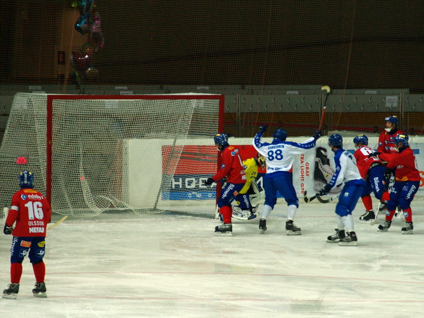 03/12/2006 Бенди, Финал Кубка европейских чемпионов. Динамо - Эдсбюн (Швеция) (4-2)